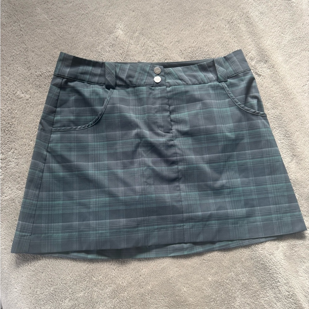 Nike Dri-Fit golf skort